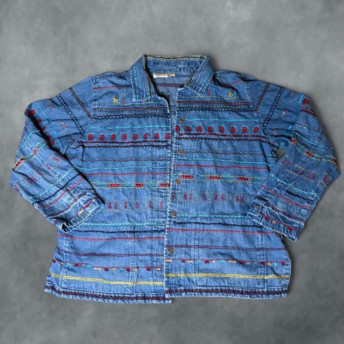 E s embroidered - c.l.o.t.h.e.s.,